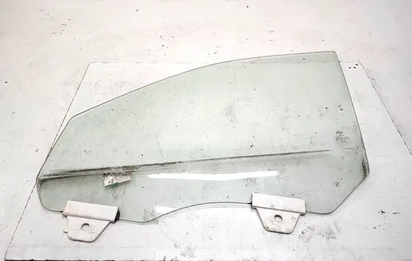 Jeep Grand Cherokee Front door window glass four-door 43R002119