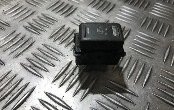 Nissan Note (E11) Seat heating switch