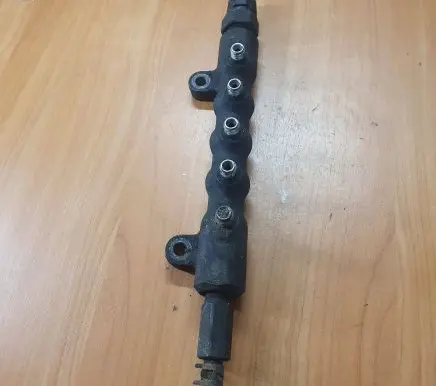Toyota RAV 4 (XA20) Fuel main line pipe