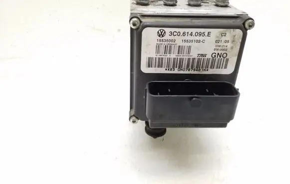 Volkswagen PASSAT B6 ABS Pump 3C0614095E