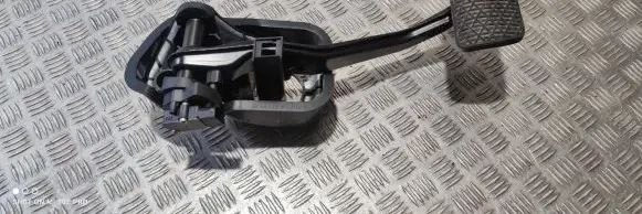 Mercedes-Benz C W205 Brake pedal A2052920415