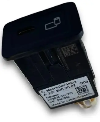 Mercedes-Benz B W247 Central body control module S913 A2478203802