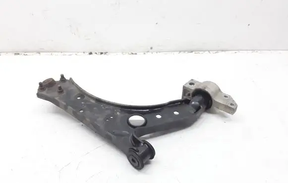 Volkswagen Jetta V Front lower control arm/wishbone