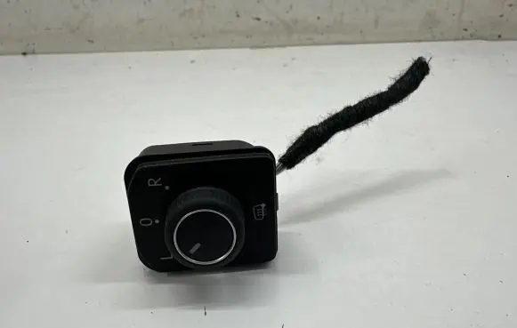 Volkswagen Golf VIII Wing mirror switch 3G0959565A