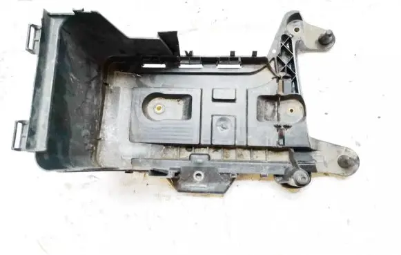 Battery box tray