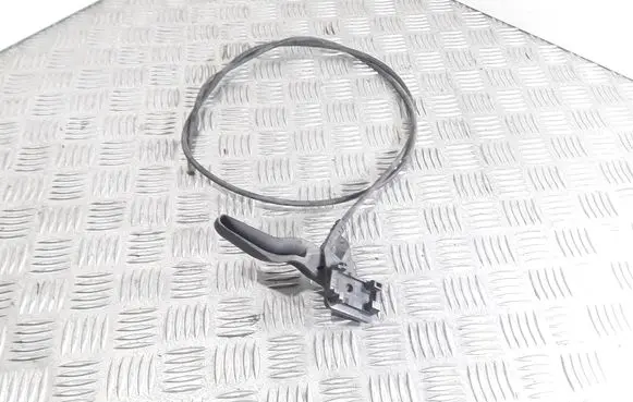 Opel Zafira B Engine bonnet/hood lock release cable 218186591