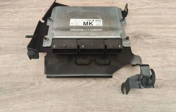 Renault Zoe Engine control unit/module 237D40399R 237D40400R