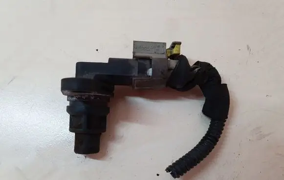 Camshaft position sensor