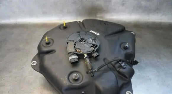 Infiniti Q70 Y51 AdBlue liquid reservoir 204404HK0A 0444040017 3150708202132