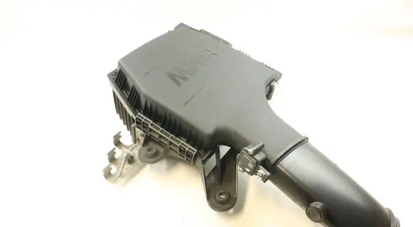 BMW X1 E84 Air filter box 7599284 13717599284 70375718