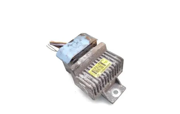 Renault Scenic III - Grand scenic III Glow plug pre-heat relay 8200859243
