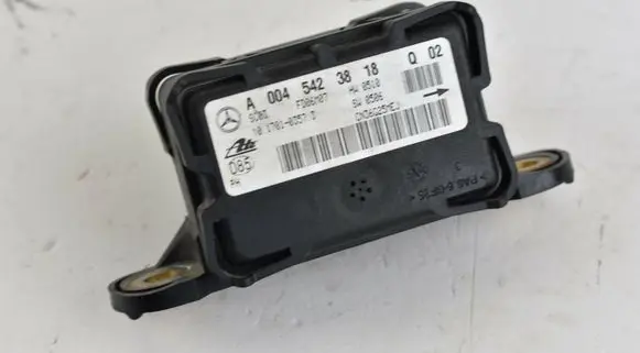Mercedes-Benz ML W164 ESP acceleration yaw rate sensor A0045423818