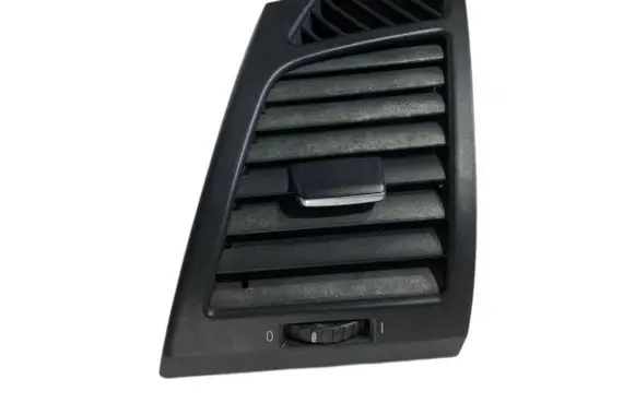 BMW 1 E81 E87 Dashboard side air vent grill/cover trim 7059187 51607059187