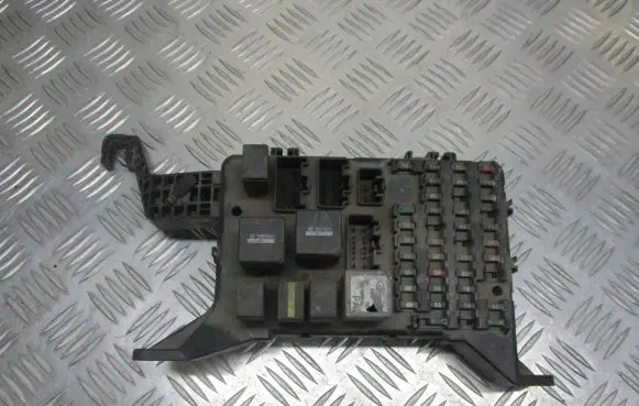 Ford Mondeo Mk III Fuse box set 4S7T14A073AA