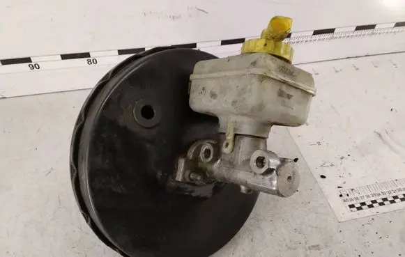 Volkswagen Golf IV Brake booster 1J1614105 B05CH