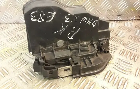 BMW X3 E83 Coupe door lock (next to the handle) 7154627