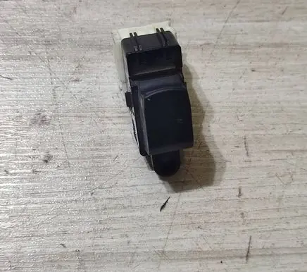 Suzuki Vitara (LY) Electric window control switch 
