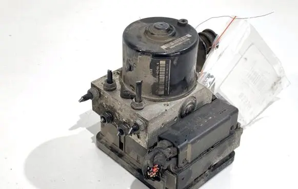 Volkswagen Golf V ABS Pump 1K0614517AE