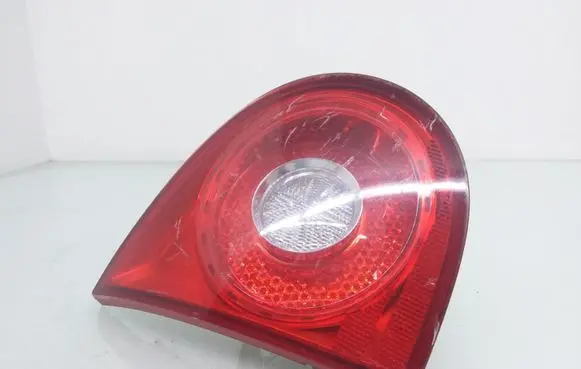 Volkswagen Golf V Tailgate rear/tail lights 1K6945093F