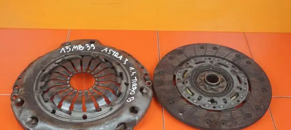 Opel Astra J Clutch set kit 9223223 A14NET SPRZEGLO