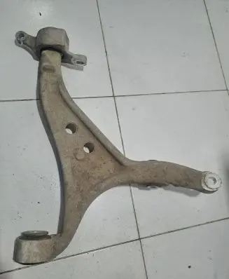 Mercedes-Benz ML W166 Front lower control arm/wishbone Nocode