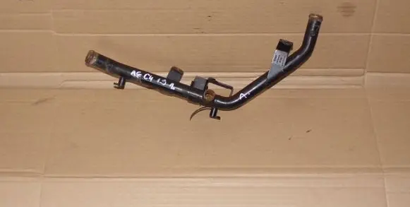 Audi A6 S6 C4 4A Engine coolant pipe/hose