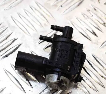 Audi A3 S3 8P Turbo solenoid valve 1K0906283A