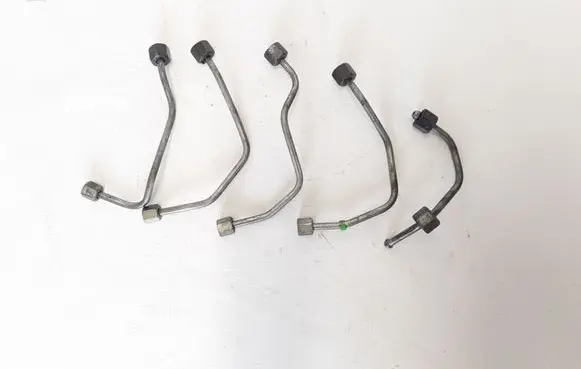Volvo V50 Fuel injector supply line/pipe 31321481
