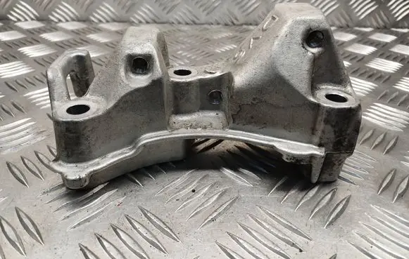 Peugeot Partner Engine mounting bracket 9688615780