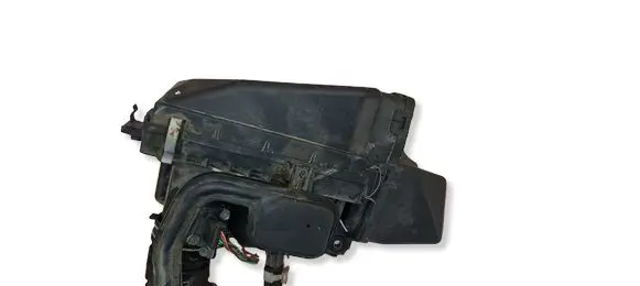Nissan Note (E12) Air filter box 1HC4A