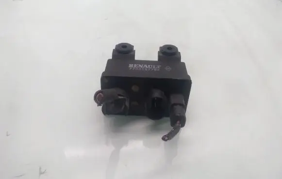 Renault Espace - Grand espace IV Glow plug pre-heat relay 7700107794