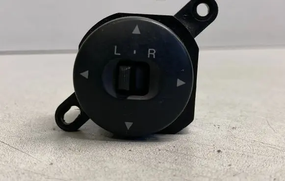 Mazda 626 Wing mirror switch