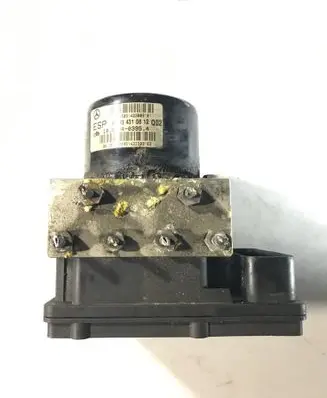 Mercedes-Benz C W203 ABS Pump A2095452532 A2034310812