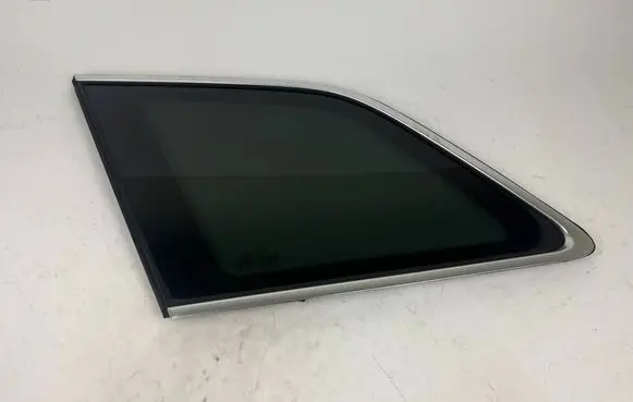 Audi Q7 4M Rear side window 4M0845297B