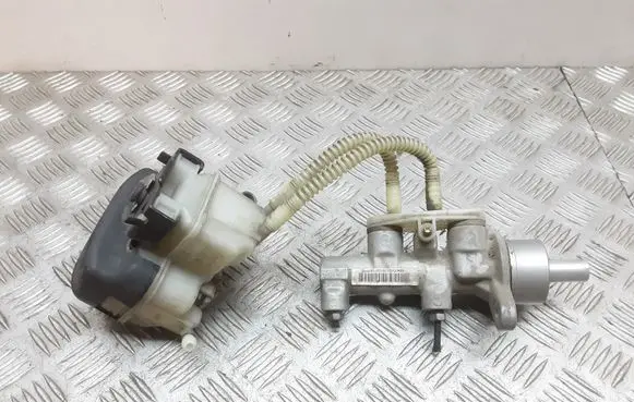 Opel Meriva A Master brake cylinder Y21627