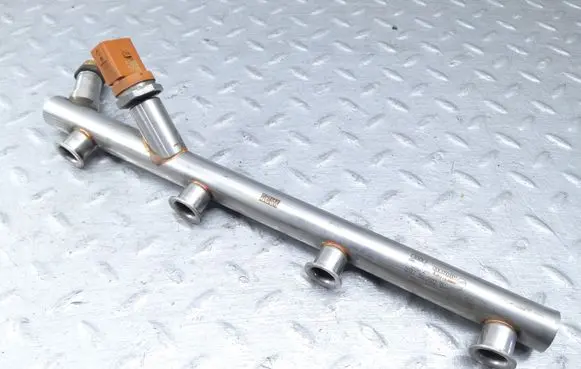 Audi A8 S8 D4 4H Fuel main line pipe 079133316BE 06J906051D