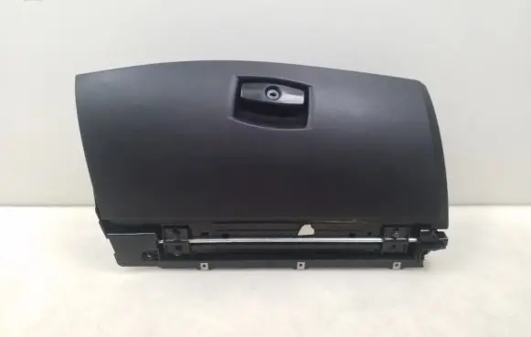 BMW 5 E60 E61 Glove box 7034080