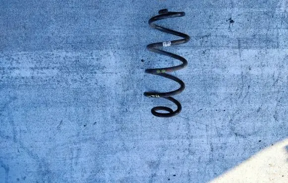 Porsche Macan (95B) Rear coil spring 95B511121A
