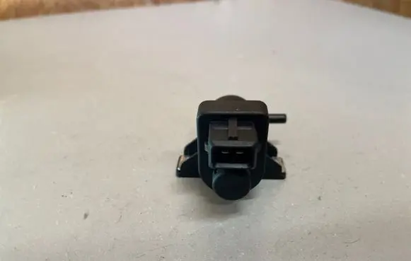 Nissan Qashqai Turbo solenoid valve 8200762162