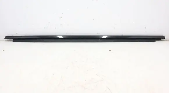 Mini Countryman U25 Rear door glass trim molding 5A195D8
