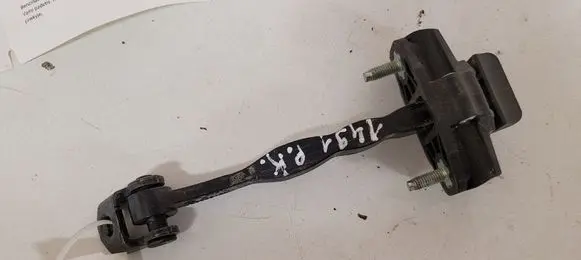 Ford Focus Front door check strap stopper