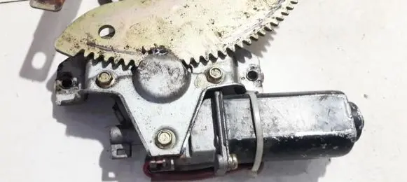 Front door window regulator motor