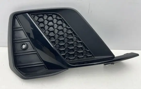 Audi A1 Front bumper lower grill 82A807682D