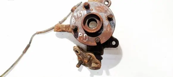 Toyota Corolla E120 E130 Front wheel hub