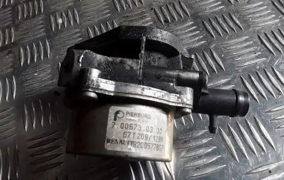 Renault Scenic III - Grand scenic III Vacuum pump 8200577807