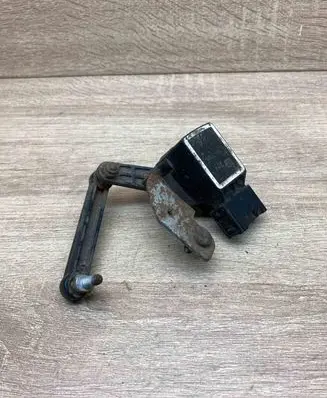 BMW 5 E60 E61 Headlight/headlamp level sensor 6784700