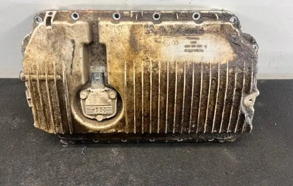 Audi A6 S6 C6 4F Oil sump 06E103604G