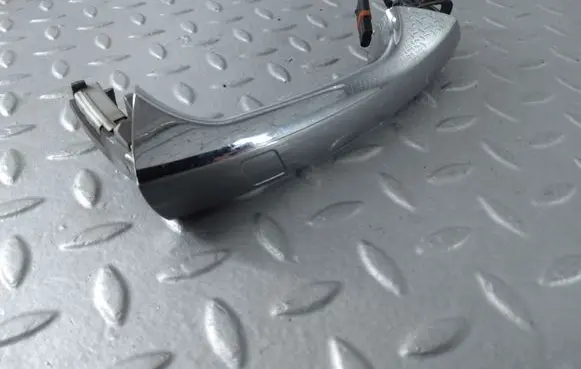 Mercedes-Benz CLS C218 X218 Front door exterior handle A2115450528 2115450528 A2217660205