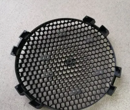 Volkswagen Touran II Front bumper upper radiator grill 5K0853343