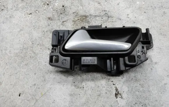 Opel Mokka B Rear door interior handle 98201553